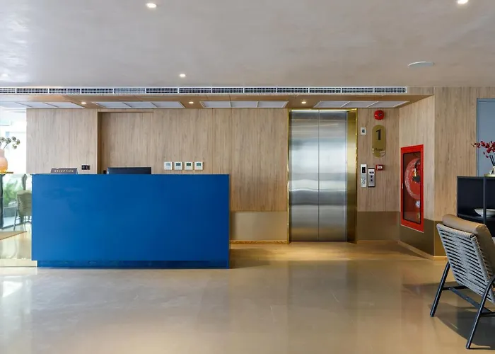 Hotel Benjarong Ratchada