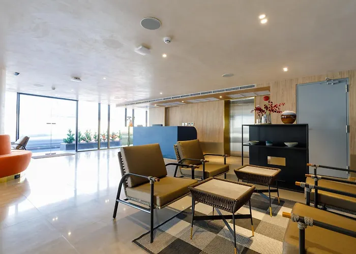 Hotel Benjarong Ratchada