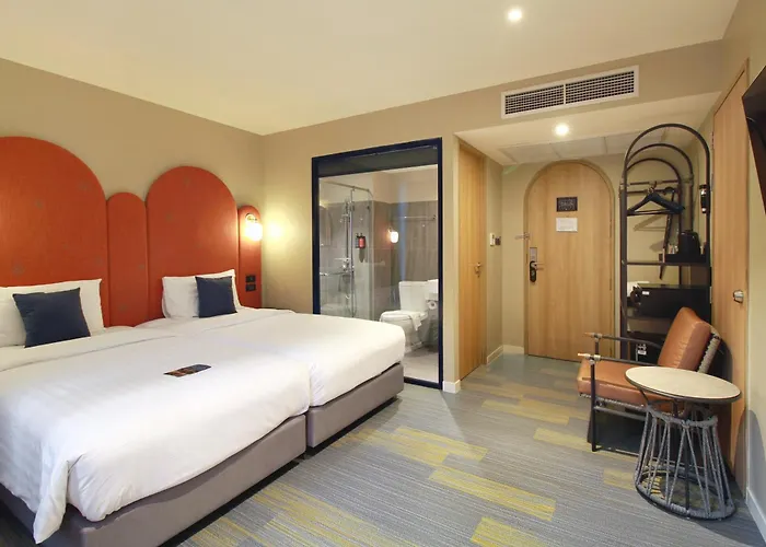 Benjarong Ratchada 4*