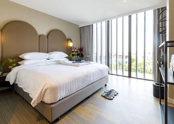 Benjarong Ratchada 4*